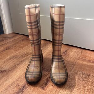 Burberry Rain Boots Women Sz 37 Beige Nova Check Plaid Rubber Italy Knee High